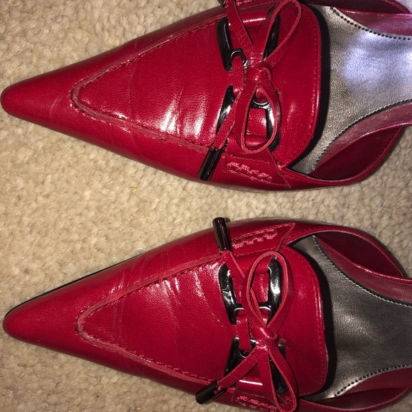 Red Pumps - Picture 4 of 4